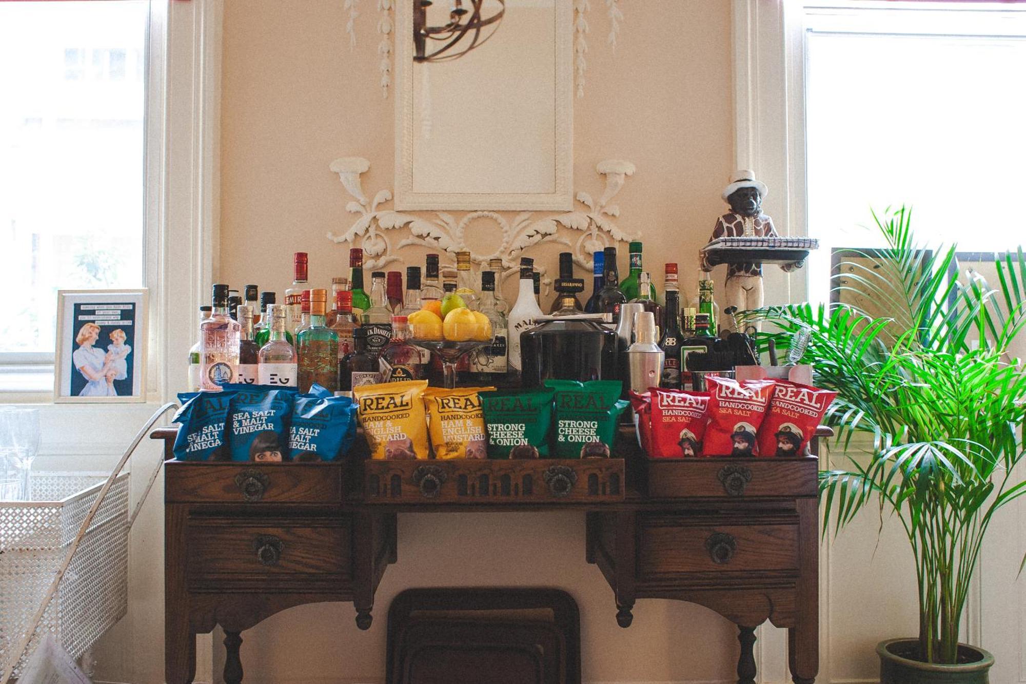 Darwin'S Townhouse Bed & Breakfast Shrewsbury Exterior foto A wet bar