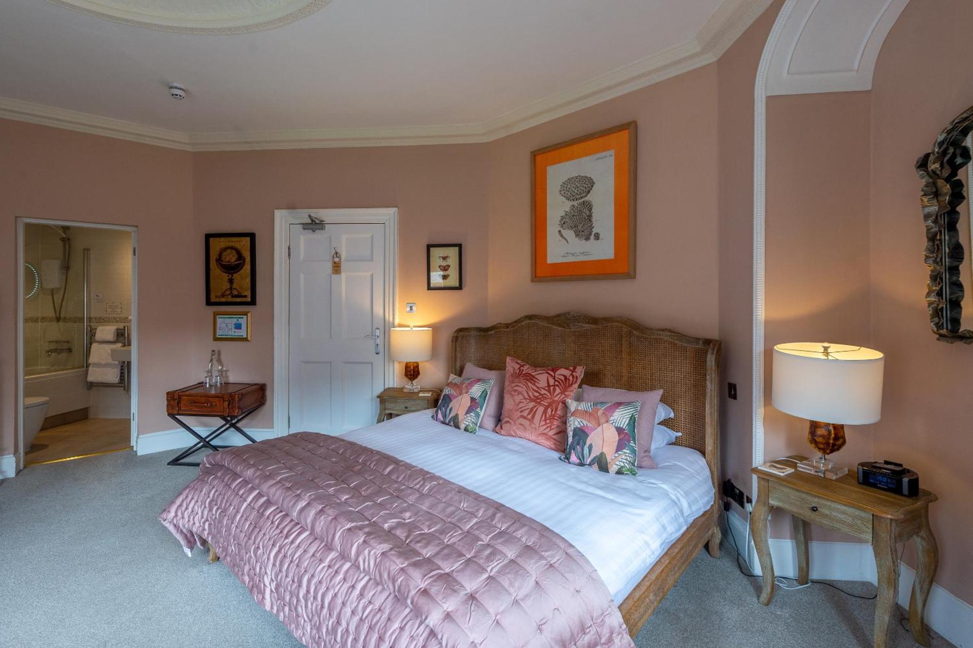 Darwin'S Townhouse Bed & Breakfast Shrewsbury Cameră foto A bedroom at the hotel